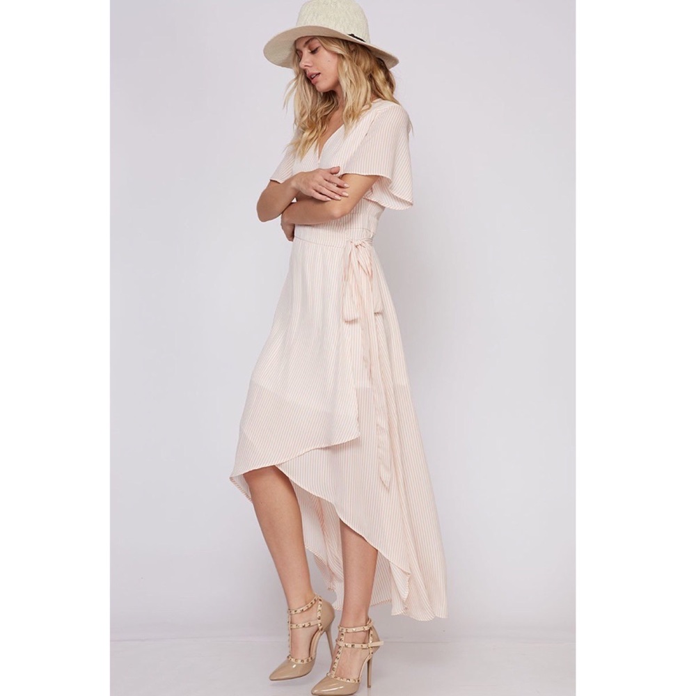 $ FIRM 🌷Ivory & Blush Wrap Maxi Dress - Picture 4 of 7